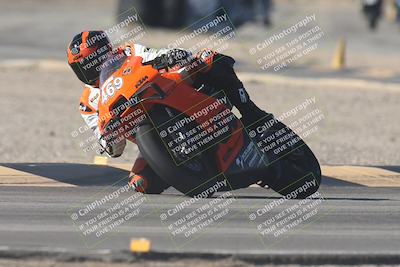 media/Sep-20-2025-Race Pace (Sat) [[d4e1b33f4d]]/Verified/Turn 2 (920am)/